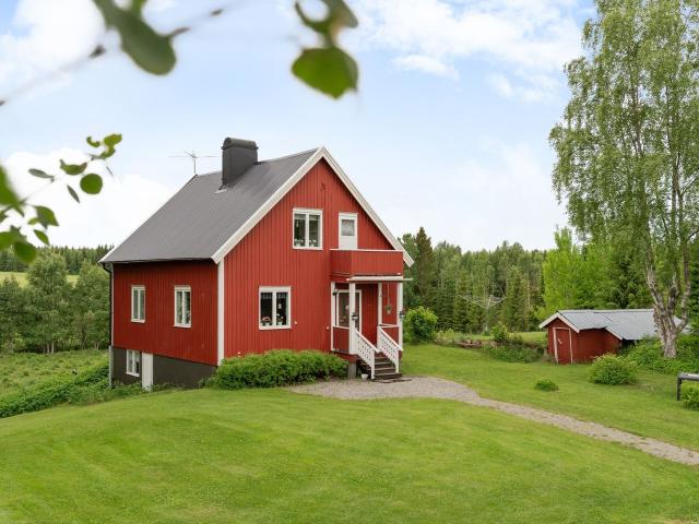 Villa till salu i Oviken Backen 523 | Länsförsäkringar Fastighetsförmedling