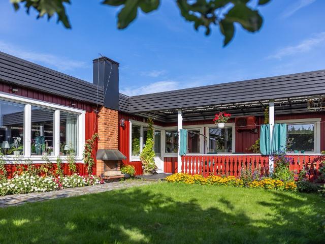 Villa till salu i Saltsjö boo Bunsövägen 8 | Länsförsäkringar Fastighetsförmedling