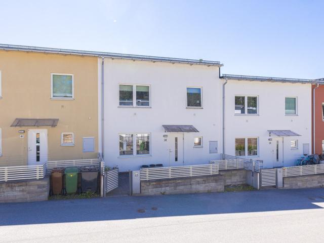 Villa till salu i Sundbyberg Gåsörtsvägen 43 | Länsförsäkringar Fastighetsförmedling