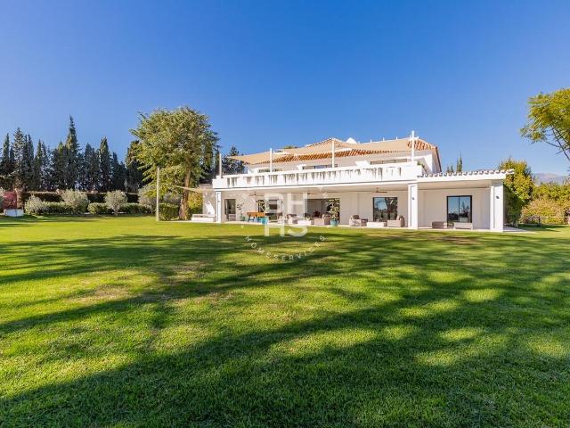 Villa to rent in Atalaya