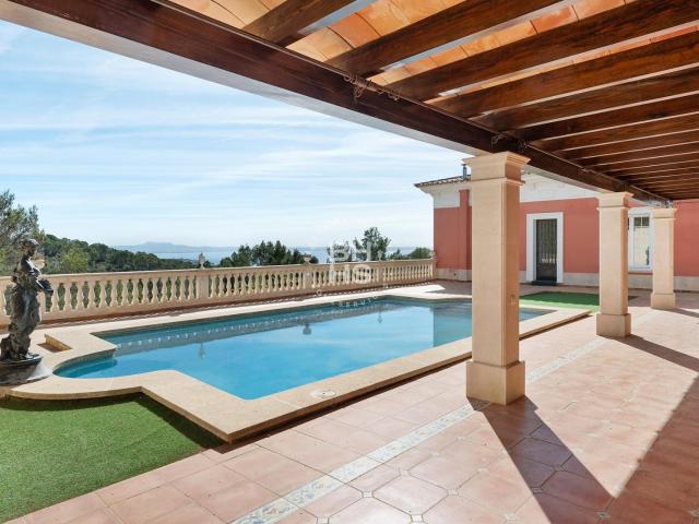 Villa to rent in Bendinat