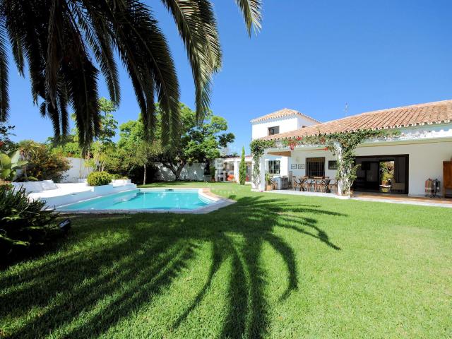 Villa to rent in Casasola