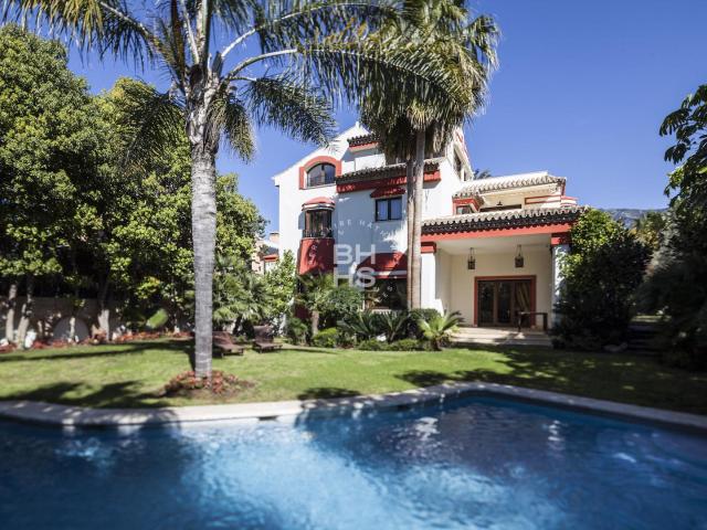 Villa to rent in Golden Mile