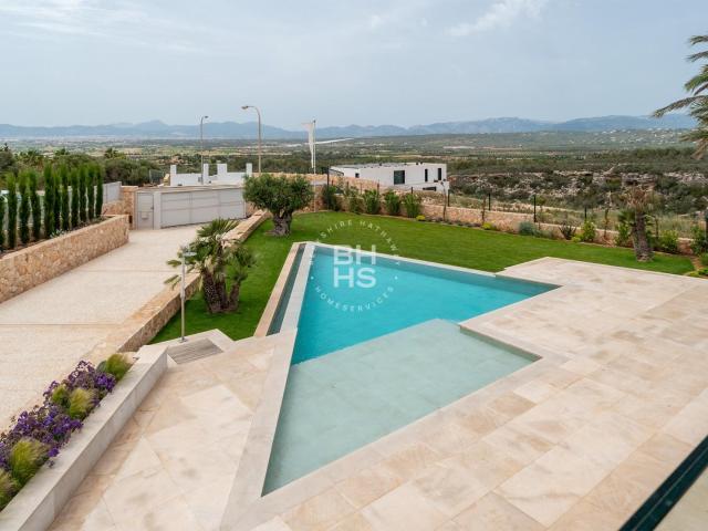 Villa to rent in Son Gual