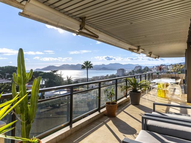 Villa Toit 180m2 Vue Mer 180m² Cannes
