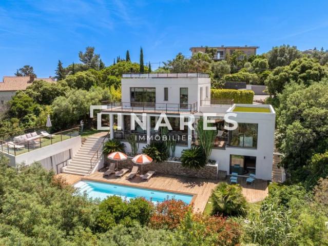 VILLA TOPAZE Maison T7 de 206 m² Dépendance Piscine Terrai