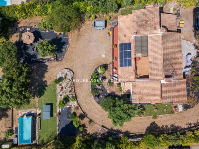 VILLA TOUR DE MARE AU CALME