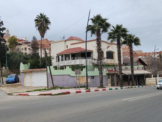 Villa trois façades route Mly Driss hamria