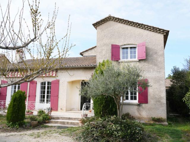 VILLA TRADITIONNELLE