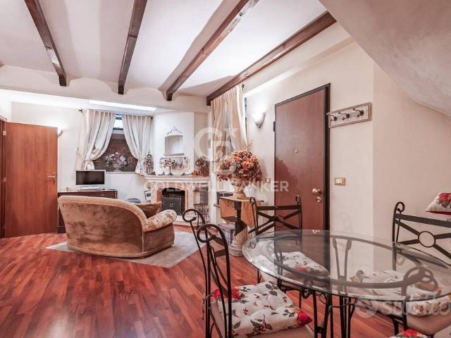 Villa trifamiliare Ciampino