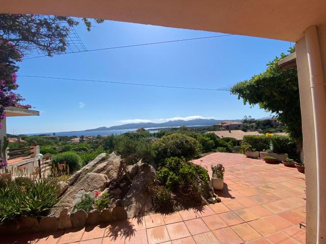 Villa Trifamiliare al Villaggio Piras 200m² La Maddalena