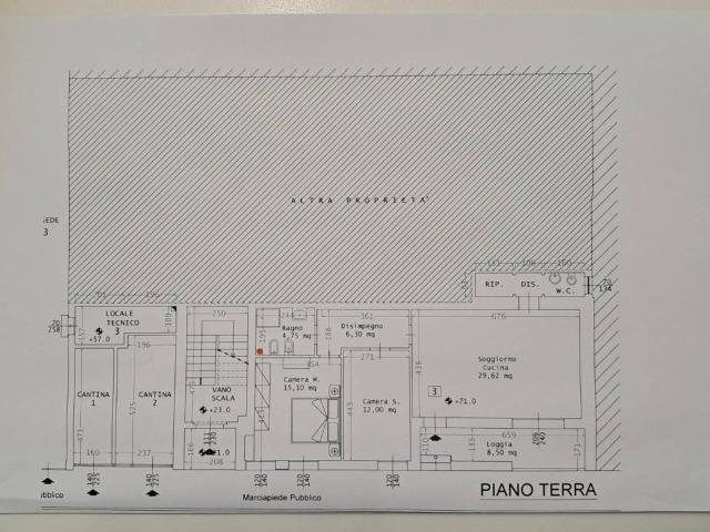 Villa trifamiliare in vendita a Cascina