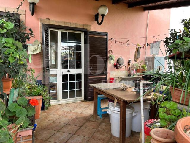 Villa trifamiliare in vendita a Cori