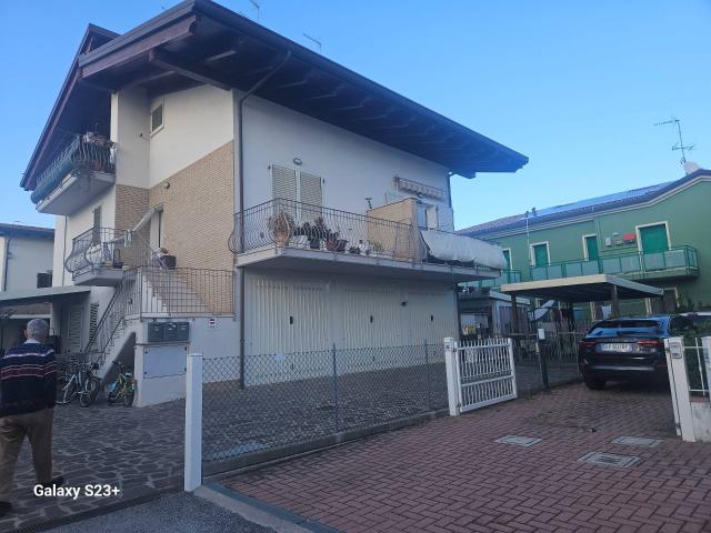 Villa trifamiliare in vendita a Ravenna, San Pietro in Campiano