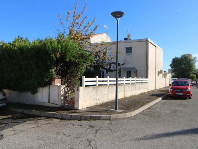 VILLA TYPE 4 PROCHE DES COMMERCES