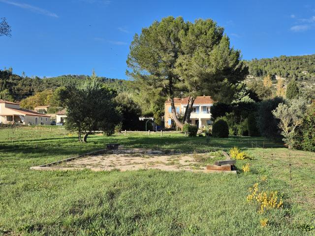 VILLA TYPE 5 SUR PARCELLE DIVISIBLE