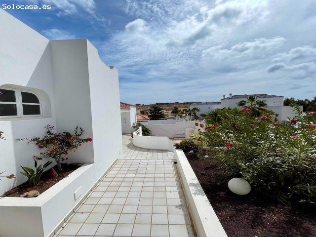 Villa Única con 4 Unidades Independientes y Obra de Arte del American Star — Costa Calma, Fuertevent