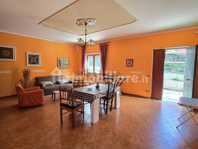 Villa unifamiliare Cacciola, Cacciola, Sangineto