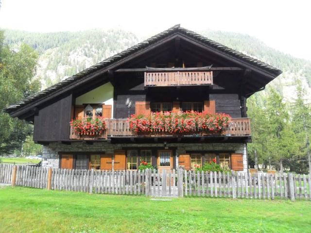 Villa unifamiliare centro Abitato Isella San C Macugnaga
