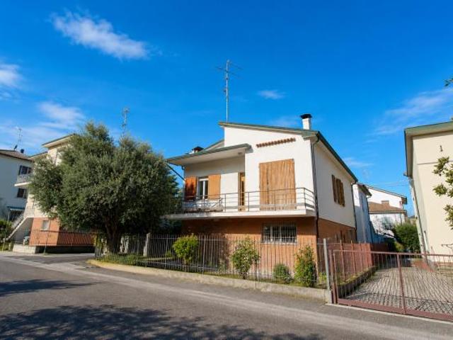 Villa unifamiliare a Faenza
