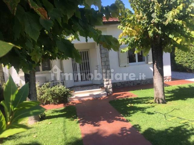 Villa unifamiliare, buono stato, 100 m², Centro, Forte dei Marmi