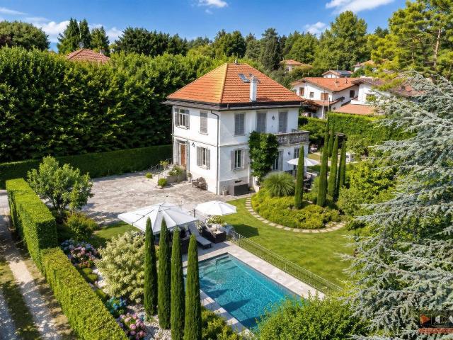 Villa unifamiliare, buono stato, 359 m², Albiolo