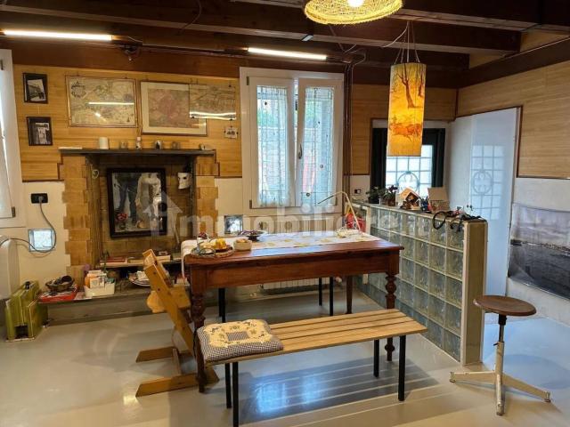 Villa unifamiliare, buono stato, 90 m², Santa Marta, Venezia