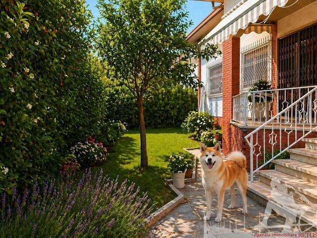 Villa unifamiliare in affitto a Forte Dei Marmi