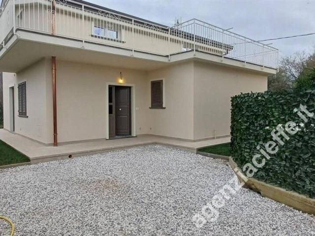 Villa unifamiliare in vendita a Massa