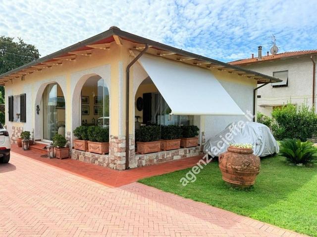 Villa unifamiliare in vendita a Massa