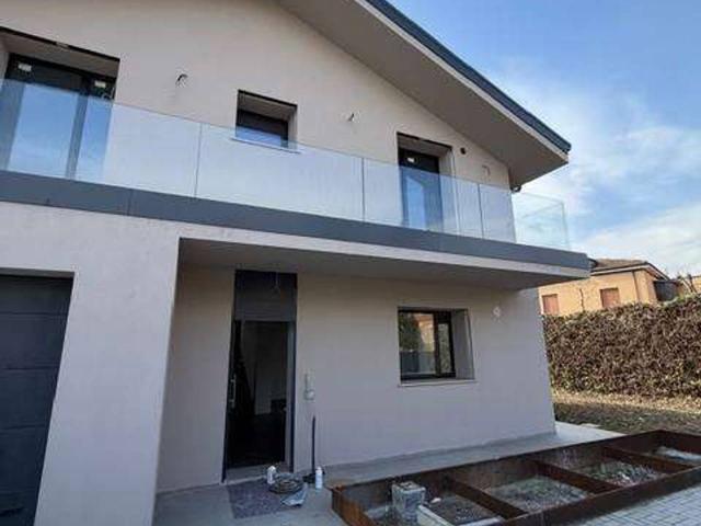 Villa unifamiliare in vendita a Modena