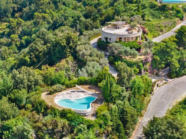 Villa unifamiliare in vendita a Montignoso