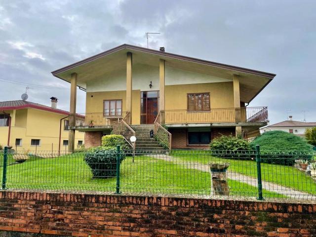 Villa unifamiliare in vendita a Morsano Al Tagliamento