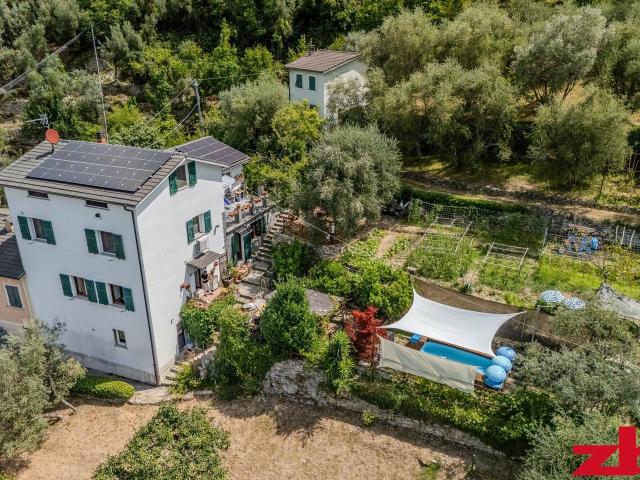 Villa unifamiliare in vendita a Avegno