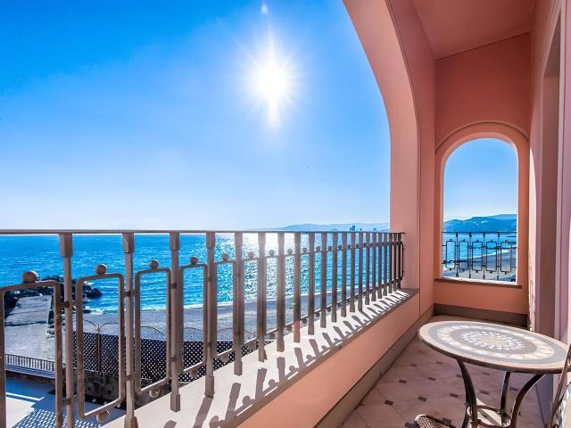 Villa unifamiliare in vendita a Albisola Superiore