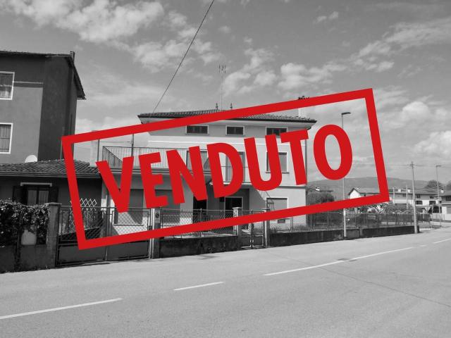 Villa unifamiliare in vendita a Arba