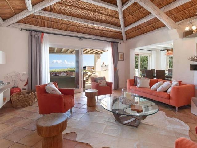 Villa unifamiliare in vendita a Arzachena