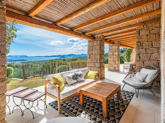 Villa unifamiliare in vendita a Arzachena