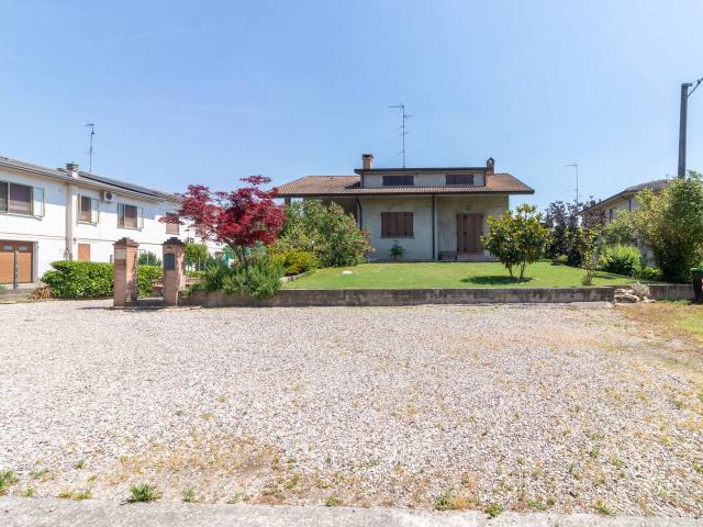 Villa unifamiliare in vendita a Bondeno