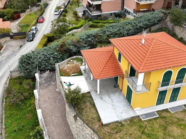 Villa unifamiliare in vendita a Bordighera