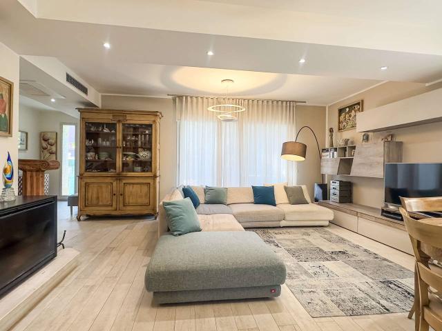 Villa unifamiliare in vendita a Cagliari
