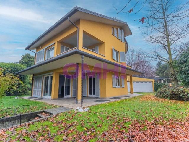 Villa unifamiliare in vendita a Cadorago