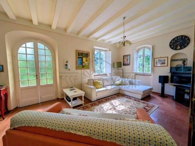 Villa unifamiliare in vendita a Camaiore