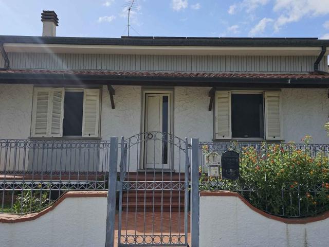 Villa unifamiliare in vendita a Camaiore