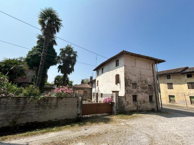 Villa unifamiliare in vendita a Camino Al Tagliamento