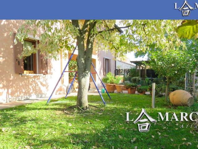 Villa unifamiliare in vendita a Castelfranco Veneto
