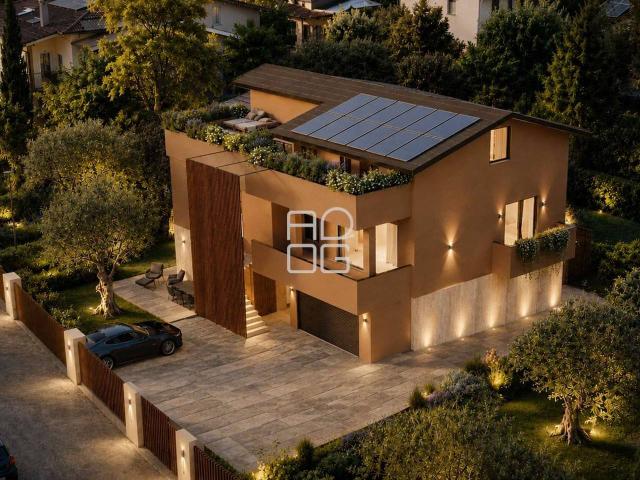 Villa unifamiliare in vendita a Desenzano Del Garda