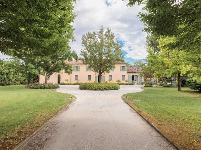Villa unifamiliare in vendita a Ferrara