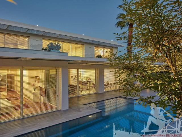 Villa unifamiliare in vendita a Forte Dei Marmi