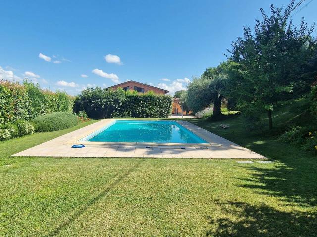 Villa unifamiliare in vendita a Perugia